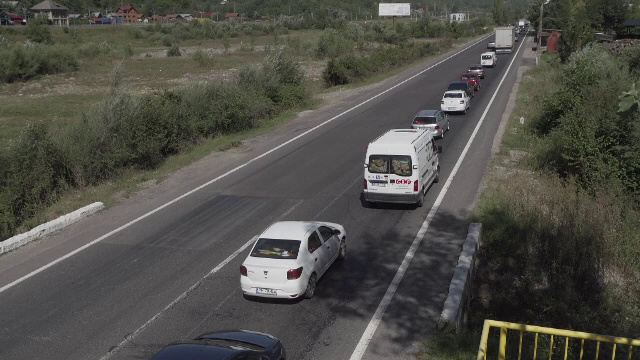Șoferii de pe DN1, nervoși din cauza aglomerației:"N-au soluţii, cuvintele ar fi de prisos în ţara asta"