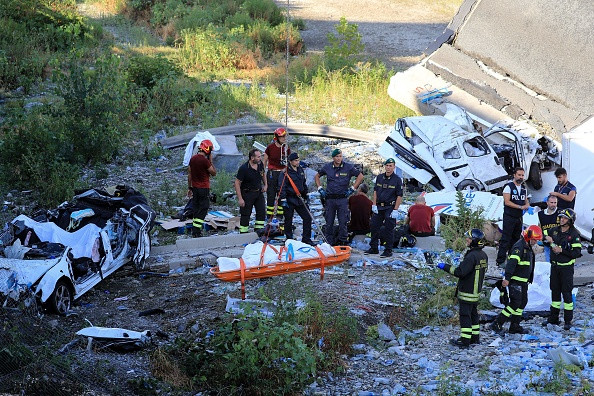 MAE anunță că unul dintre românii declarați morți în urma tragediei din Genova este în viață