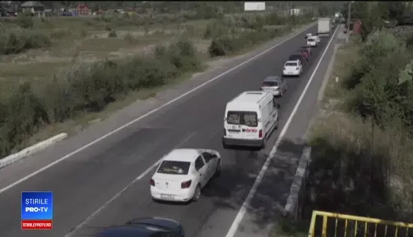 Șoferii de pe DN1, nervoși din cauza aglomerației: Ai timp să faci orice, să mănânci