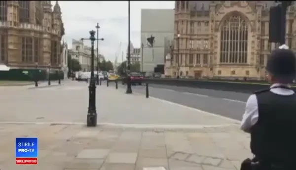 Incident terorist la Londra. Șofer arestat, după ce a intrat în pietoni în fața Parlamentului