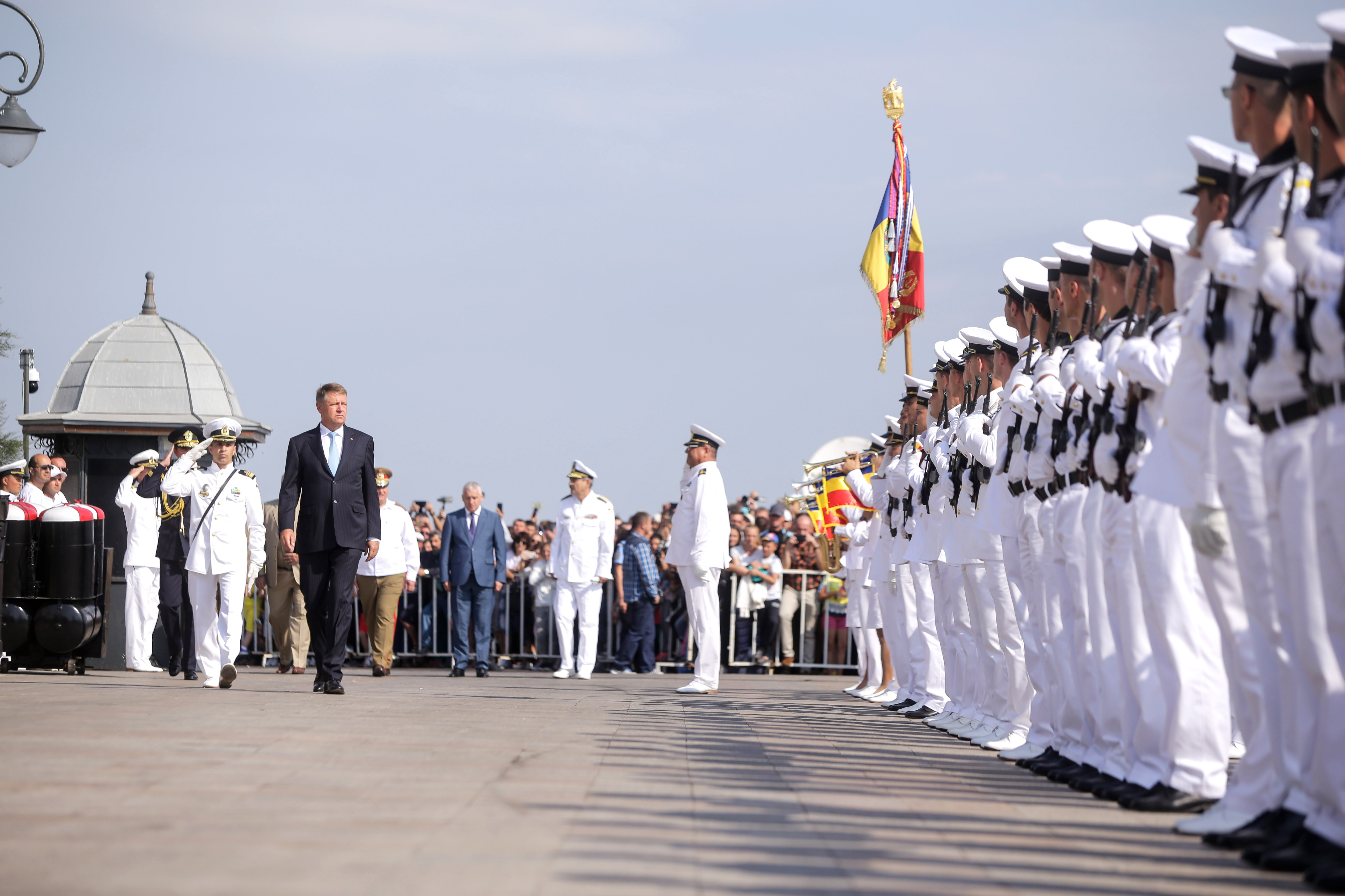 Ziua Marinei 2018. Iohannis a vorbit despre securitatea regională, la cel mai mare spectacol naval al anului. VIDEO