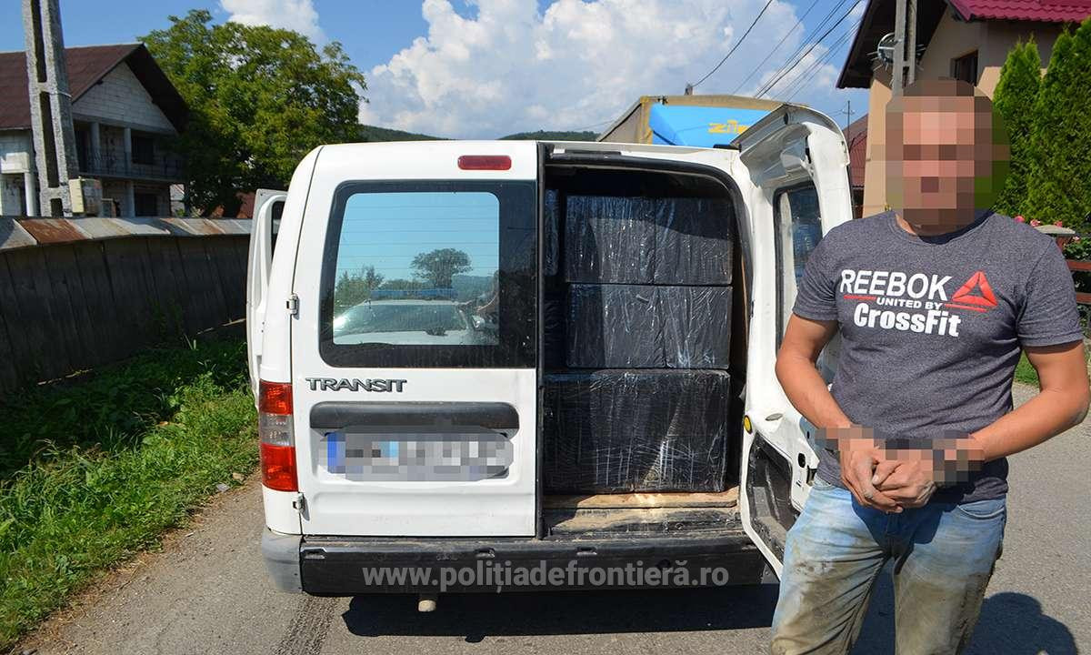 Şofer oprit cu focuri de armă de poliţişti. Ce încerca să ascundă în maşină