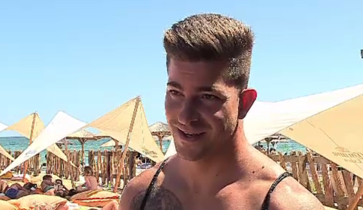 Paradă în stațiunile de lux de pe litoral. "Dacă nu arăţi bine, nu mai ai nici un rost”