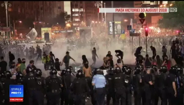 Intervenţia brutală din Piaţa Victoriei a fost nejustificată. Concluzia preliminară a procurorilor militari