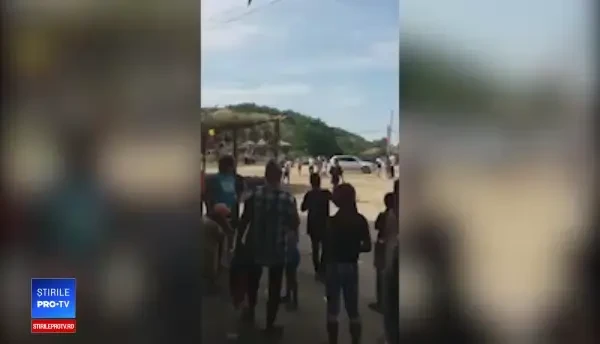 Momentul în care un șofer beat intră într-un grup de copii care se jucau, la Galați. VIDEO