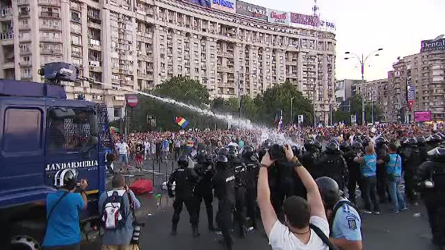 Regulile europene elementare pe care jandarmii le-au încălcat în timpul protestului