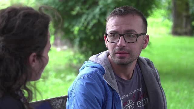 ”Vraciul” care susține că a vindecat 5000 de cancere. Pacient: ”Firele nici nu erau conectate”