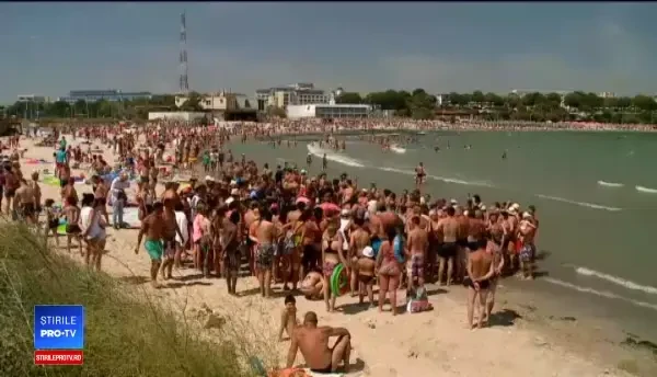 Bărbat care a salvat o femeie de la înec, la Mangalia, scos mort din mare