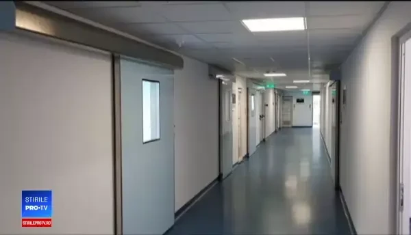 De 10 ani se încearcă amenajarea unui bloc operator. Pacienții, operați în săli cu bacterii