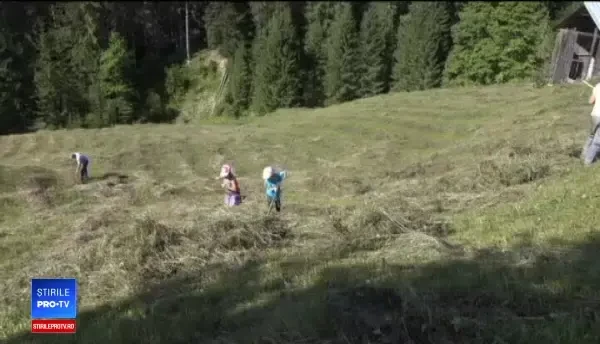 Turismul în Bucovina, o afacere care crește de la an la an. Nu am mai văzut aşa loc în România