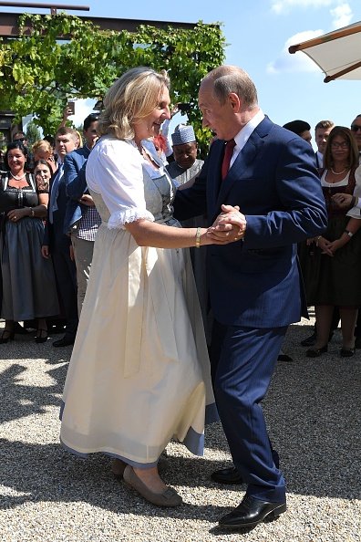 Vladimir Putin, Karin Kneissl, dansat, nunta,