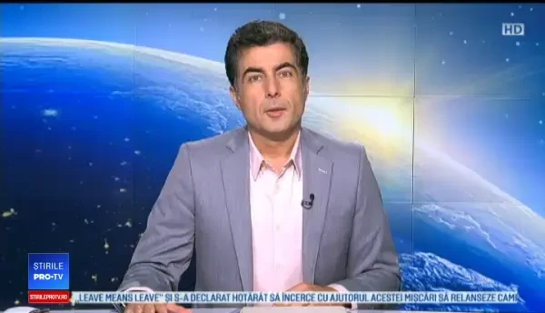 Încă un pod de sticlă în China. Are 370 metri și traversează o prăpastie ca în filme