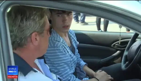 În Bistrița, studenții iau ore suplimentare de condus. Cât așteaptă până dau traseul