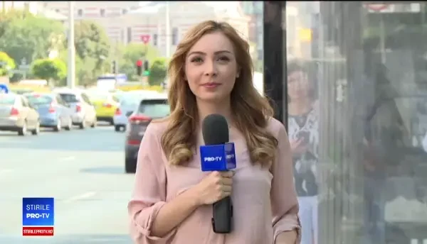 Jumătate din autobuze n-au aer condiționat, dar noua aplicație RATB îți va spune când ajung exact în stație