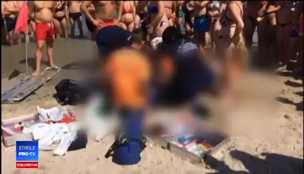 O fetiţă s-a înecat la Mangalia, unde venise cu prietenii părinţilor ei. A murit chiar lângă steagul roşu