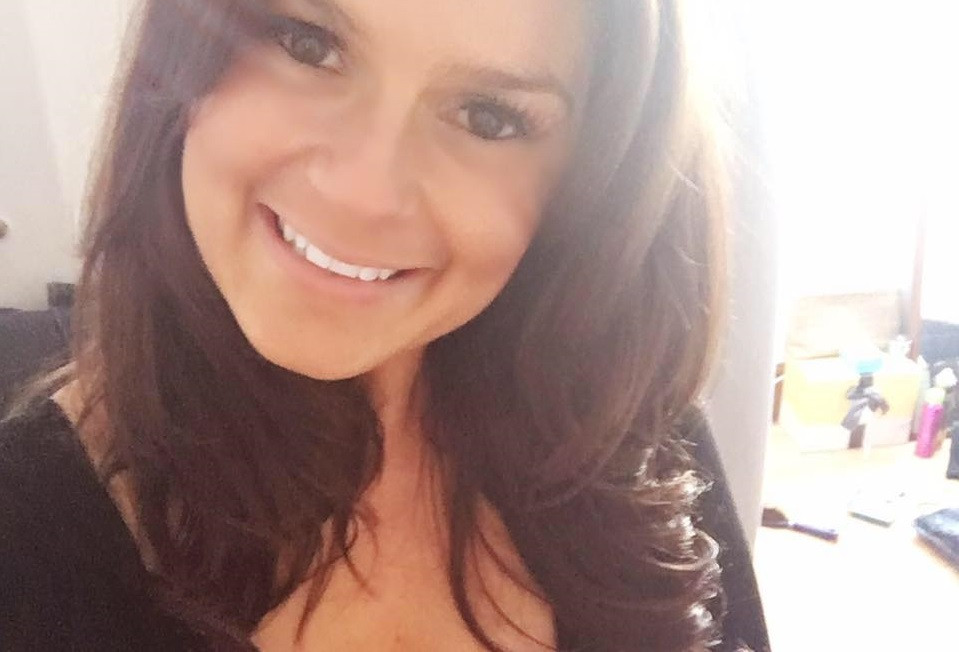 O mireasă și-a rupt ambele picioare în noaptea nunții. Cum s-a întâmplat