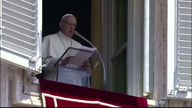 Papa Francisc, primul suveran pontif care merge în Irlanda în ultimii 40 de ani. VIDEO