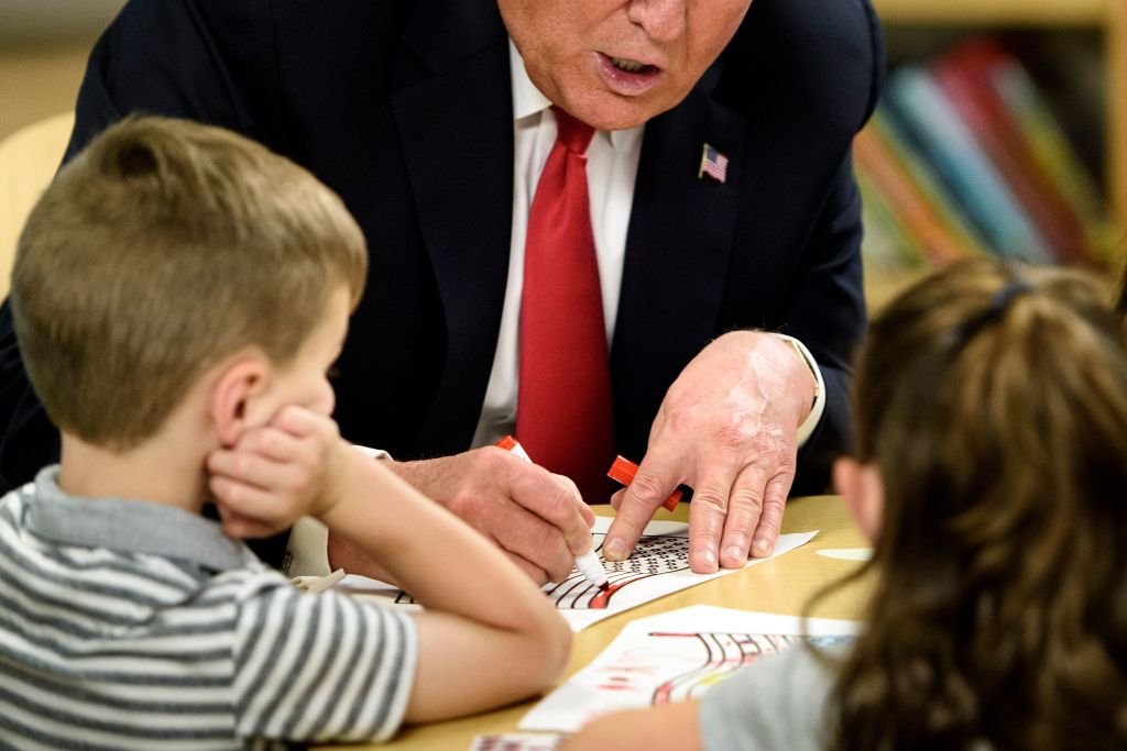 trump si steagul