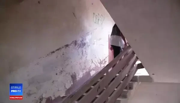 Taberele pentru copii arată ca după război. N-avem ce vedea, doar urâţenie