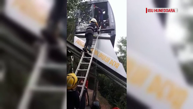 Turiști blocați într-o telecabină la Cetatea Deva. Al doilea incident în 7 zile
