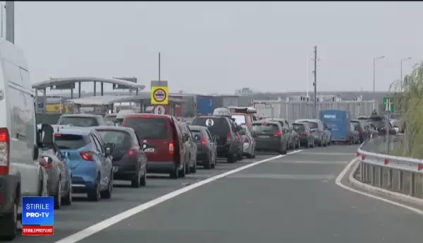 Cozi uriaşe la ieşirea din ţară. Reacţia unui român venit pentru mitingul din 10 august