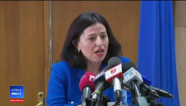 Manualul de Geografie de clasa a 6-a, plin de greșeli. Vina pentru situația scandaloasă, pasată