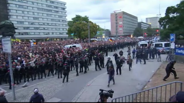 Tensiuni în Germania, după ce 2 imigranți au fost acuzați de crimă: „Nu acceptăm ca gloata să îi vâneze”