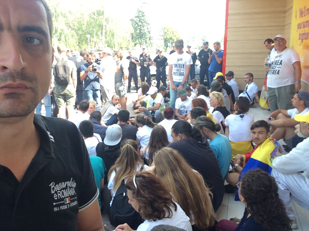 Români blocați la intrarea în R.Moldova: ”Suntem încercuiți. S-a spus că va fi o represiune dură”