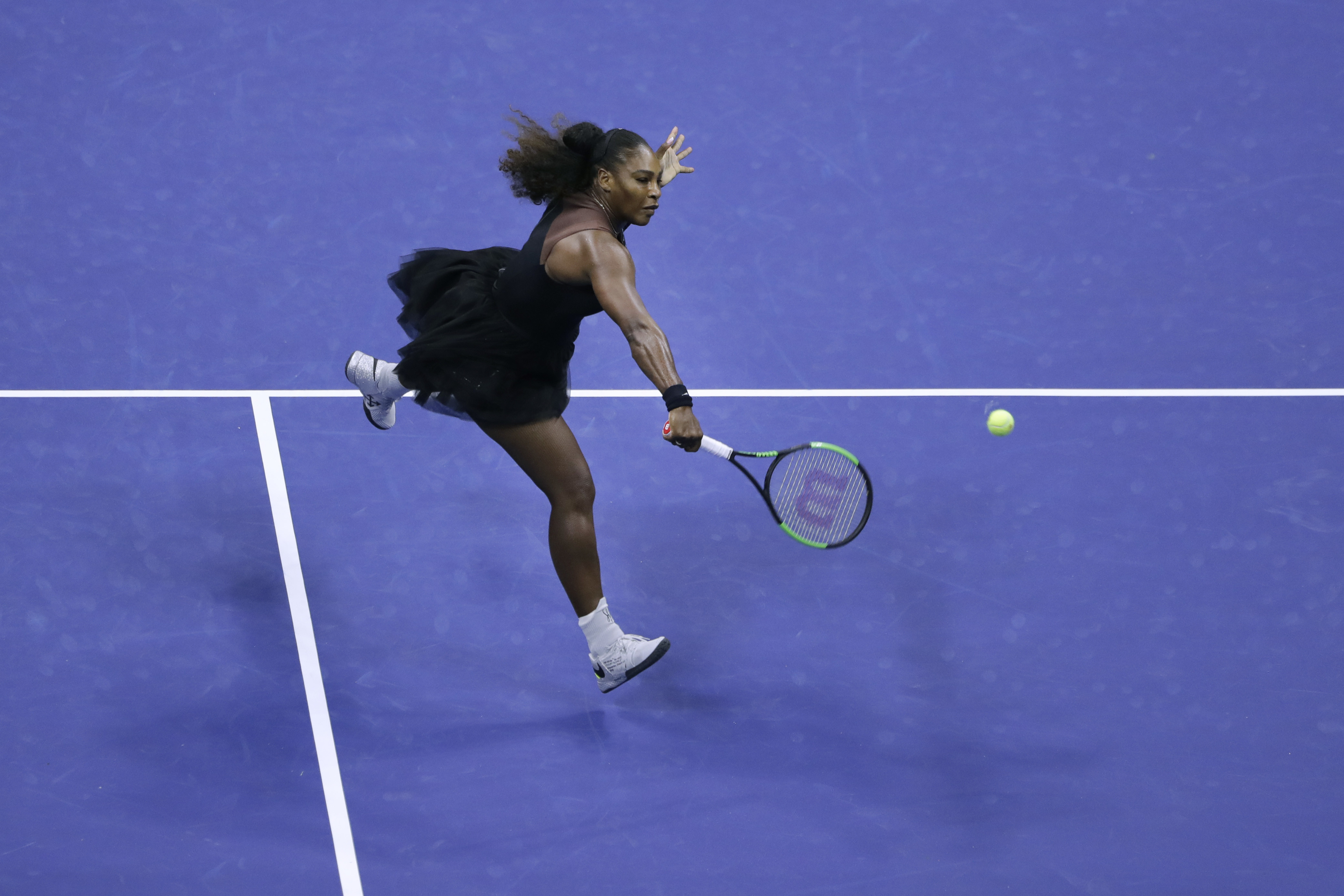 Serena Williams, în tutu la US Open. Francezii au interzis pe teren costumul Catwoman