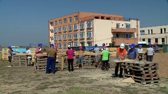 ”Habitat for Humanity” va construi 8 case în 5 zile pentru familii nevoiașe. Se caută 100 de voluntari