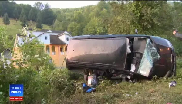 Accident în Bistrița. O femeie a murit, iar fiul său se zbate între viață și moarte