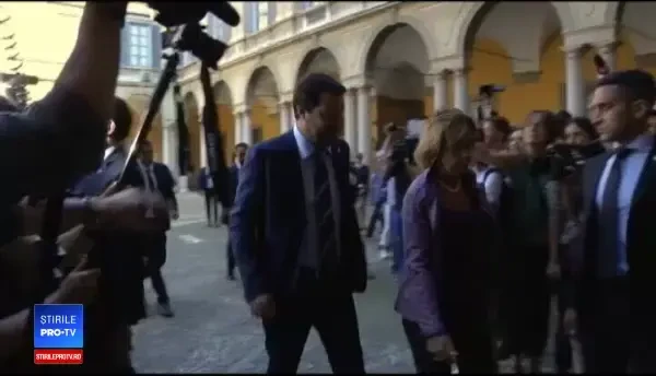 Viktor Orban și Matteo Salvini l-au nominalizat pe Macron ca fiind inamicul comun. Reacția liderului francez