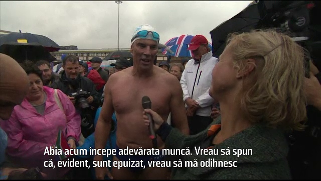 Un britanic a traversat înot Canalul Mânecii. Ce mesaj a vrut să transmită