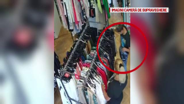 Hoții din Brașov filmați în timp ce furau dintr-un magazin, prinși de poliție