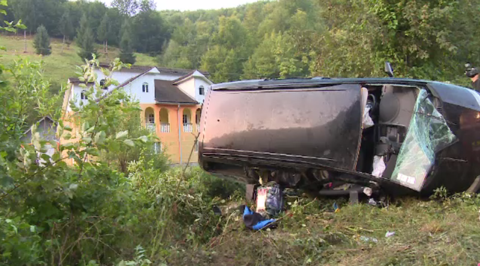 Copilul de 13 ani, grav rănit în urma unui accident produs de mama lui, a murit la spital