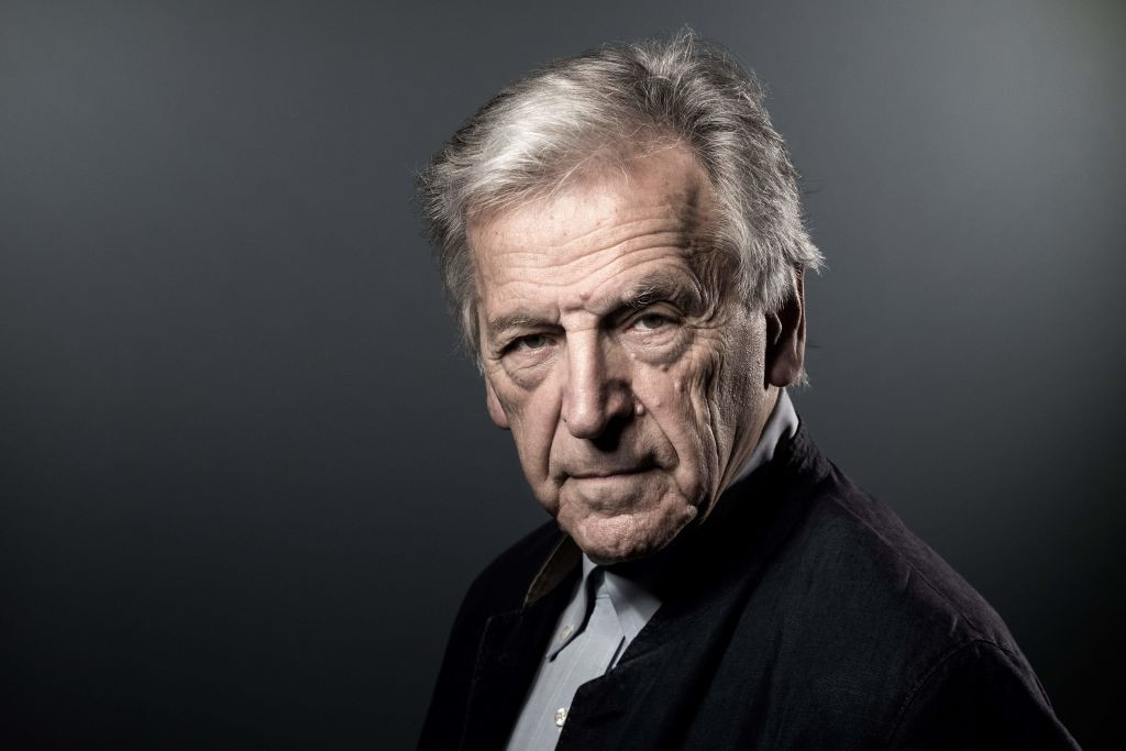 Regizorul Costa Gavras, nevoit să îşi dezmintă propriul deces, la televiziunea publică elenă
