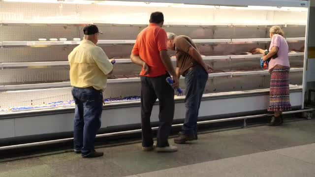 În Venezuela se va instaura foametea în masă. Cât de scumpă e o cutie cu smântână