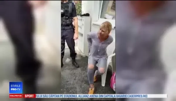Evacuare cu scandal în Brașov. O femeie a fost încătușată, iar câinii săi tranchilizați