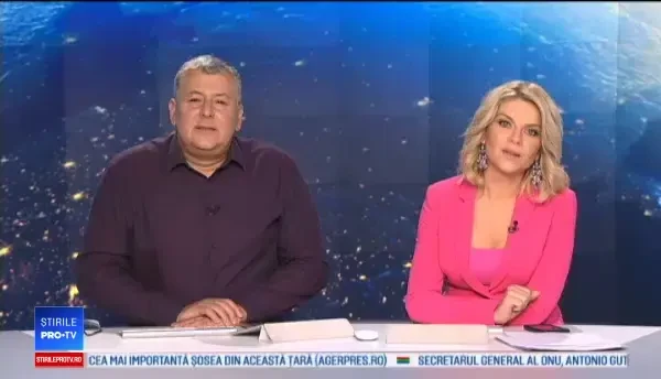 Plajă închisă din cauza unui delfin