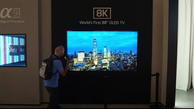 iLikeIT. Televizoare 8K, care pot procesa imaginile 4K sau HD. Cât costă