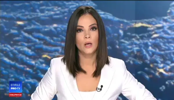 Elefant plimbat pe un camion prin Sighetu Marmaţiei, cu escortă de poliţie, deși este ilegal