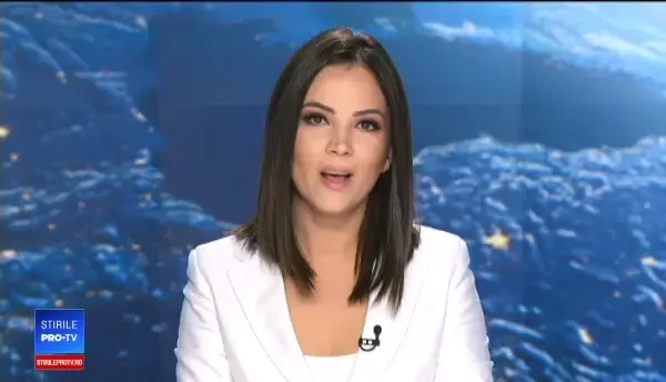 Cât costă o haină cu nouă straturi, lansată de casa de modă Balenciaga