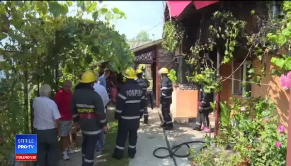 Femeie găsită carbonizață în casă. Prietenul ei susține că era deprimată