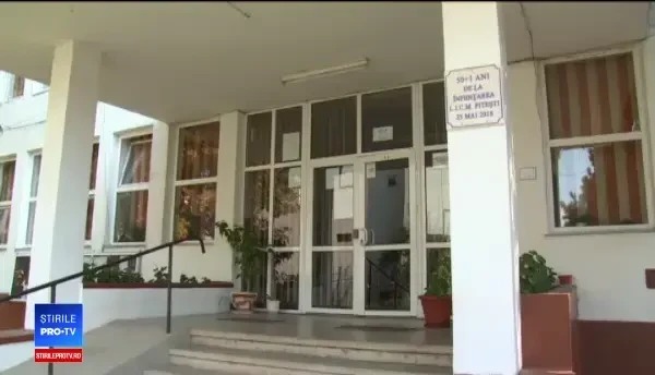 Programul Masă caldă pentru elevi, un posibil eşec şi în noul an şcolar. Când va fi pus în dezbatere