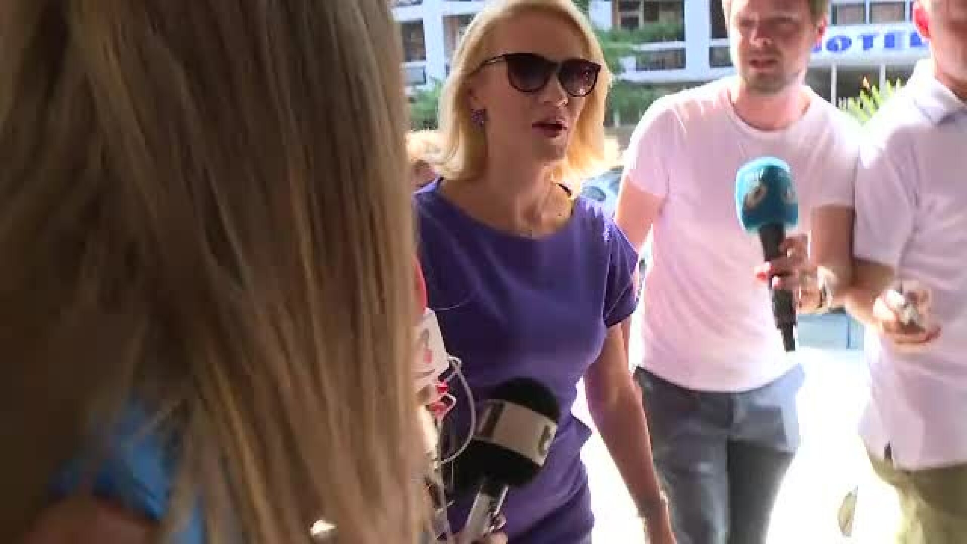 Firea, "preocupată şi îndurerată": ”Sunt rămâneri în urmă în programul de guvernare”