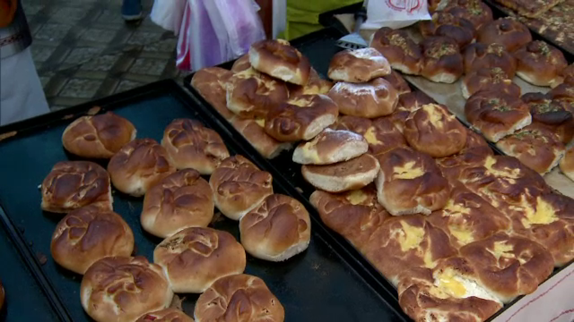 Plăcinte pregătite în cuptoare vechi de peste 100 de ani, vedetele unui eveniment din Capitală