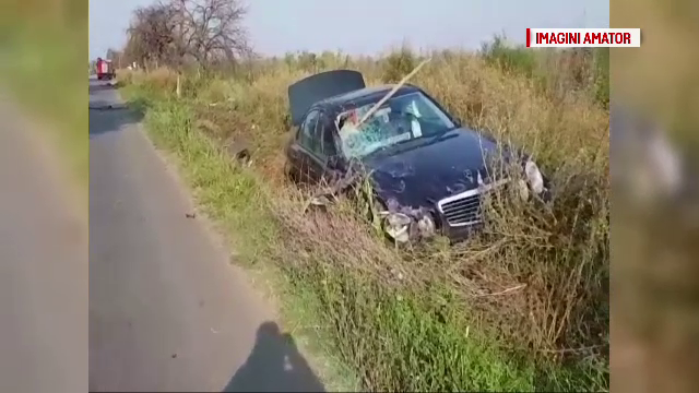 Manevră imprudentă pe un drum din Olt. Un bărbat a murit, iar o adolescentă a ajuns la spital