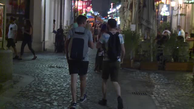 Misterele Capitalei. O aplicație de mobil a atras peste 1000 de oameni într-un joc în București