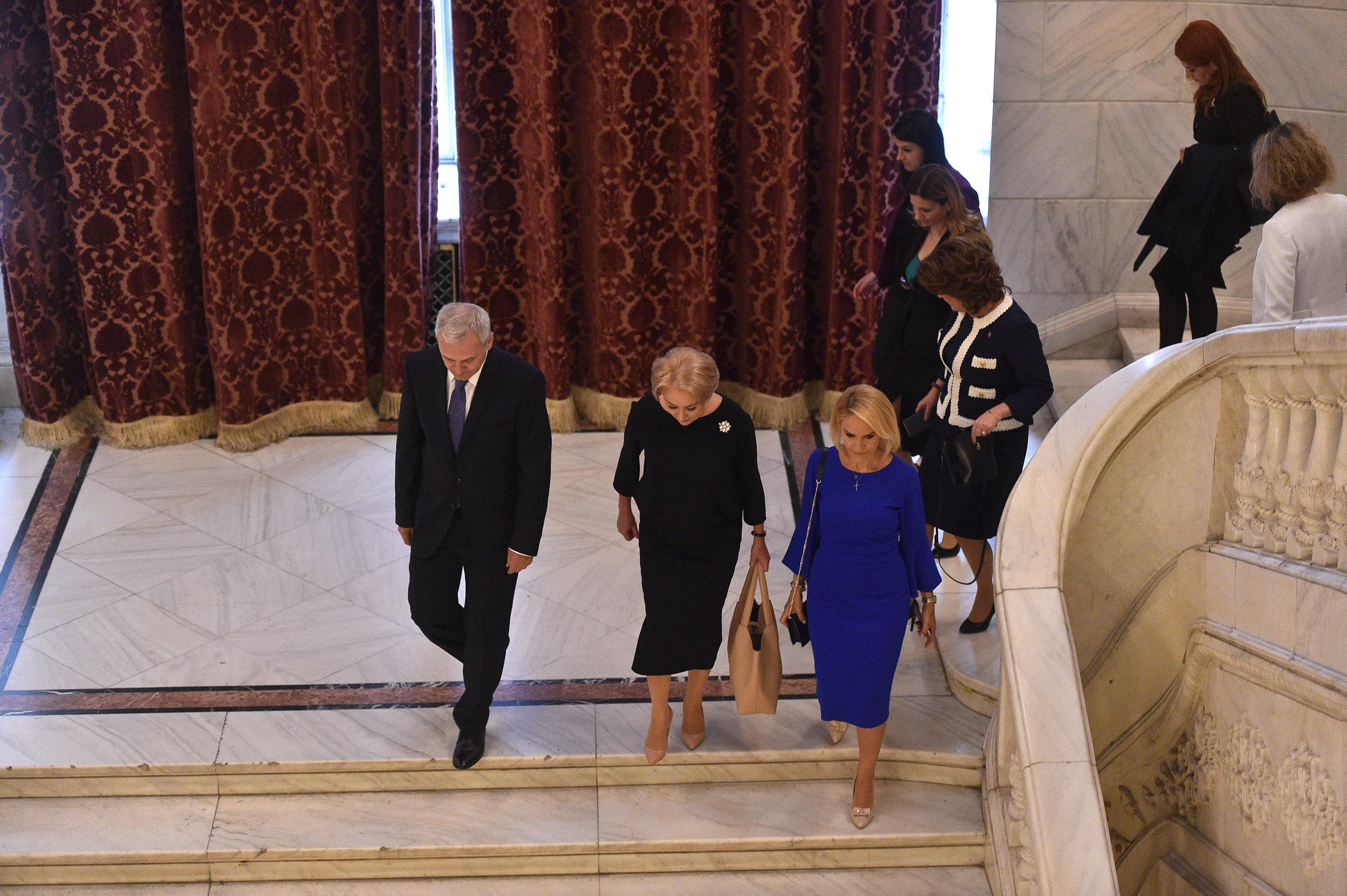 Reacții din Opoziție după ce Liviu Dragnea a anunțat la Neptun o amnistie