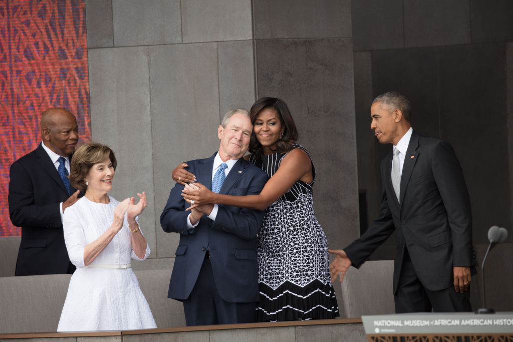 Gestul emoționant făcut de George W. Bush față de Michelle Obama. VIDEO